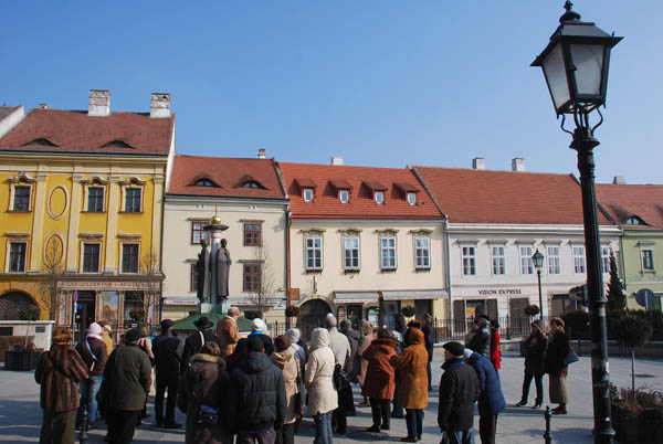 Sightseeing on Várkerület (ring road around the downtown)